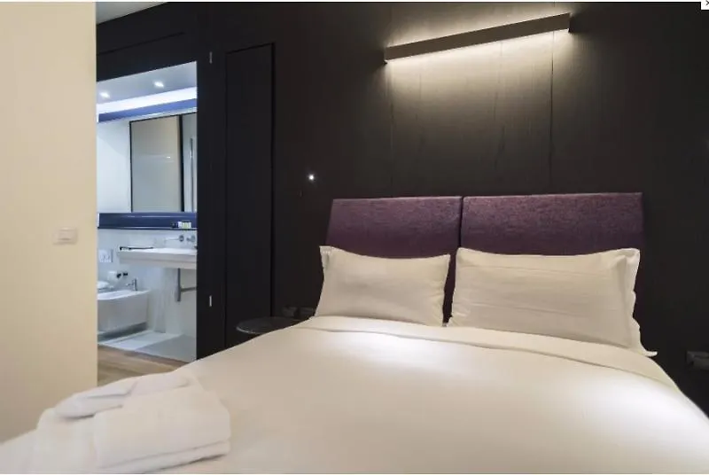 Hemeras Boutique House Foscolo 밀라노 아파트